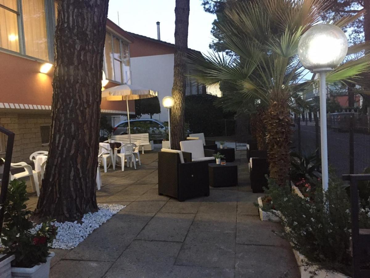 Alice Hotel Cervia Eksteriør bilde